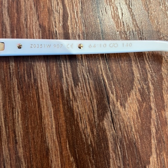 COPY - Louis Vuitton “evidence” still on the market - Picture 10 of 13